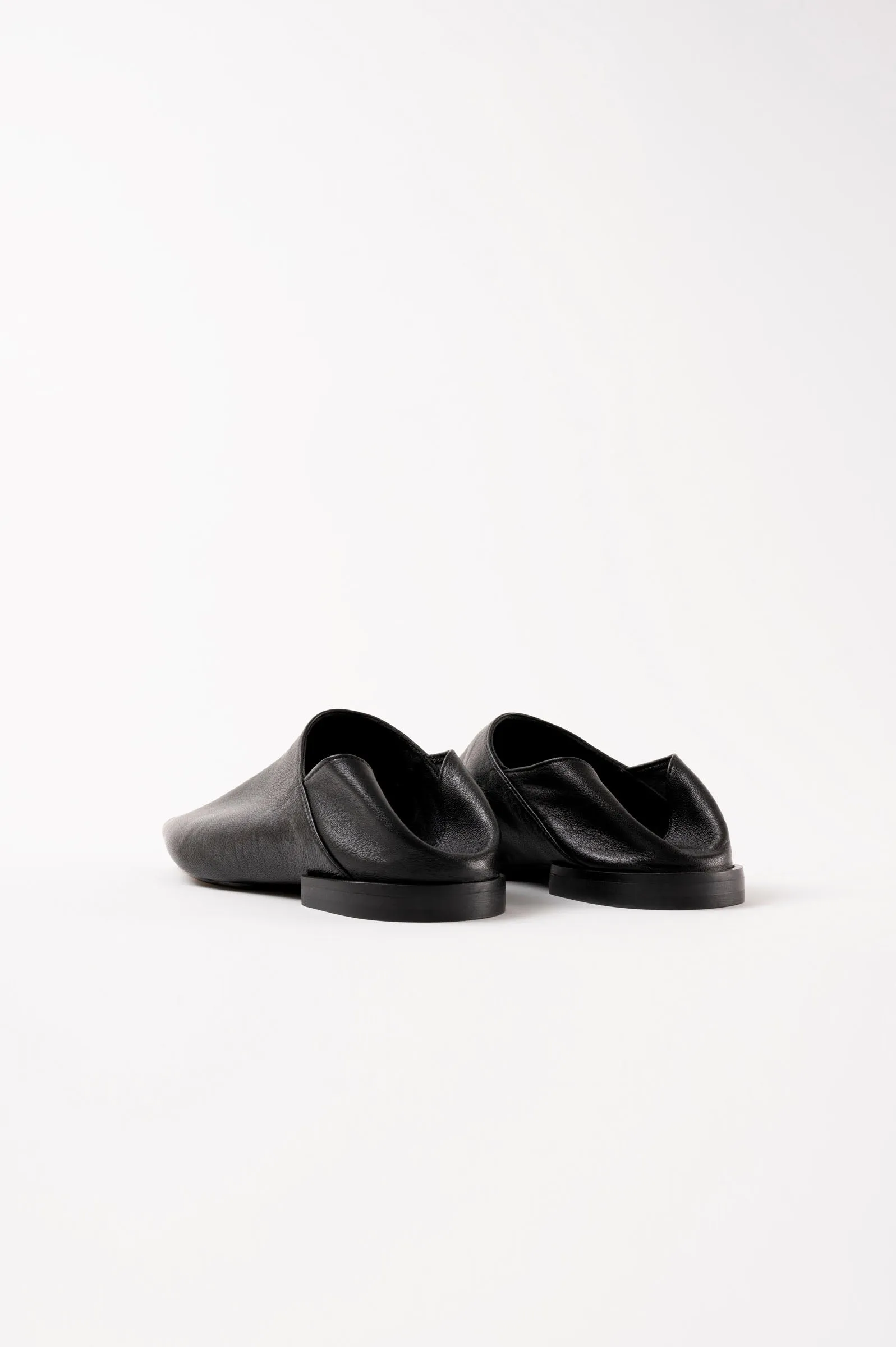 ALTAMIRA - Black Woman Soft Leather Sacchetto Flat Slippers