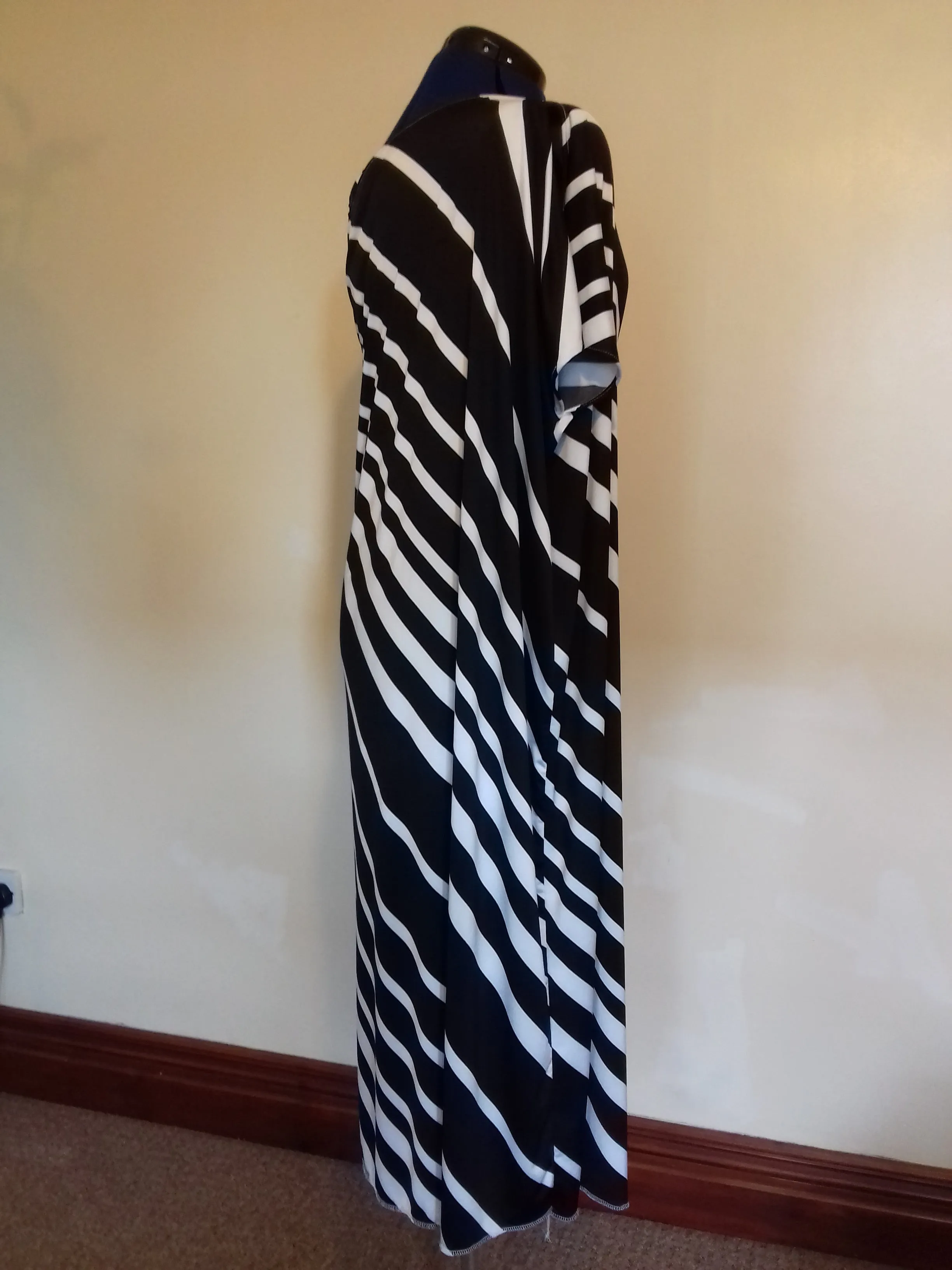 Black White Cold Shoulder Garden Party Dress