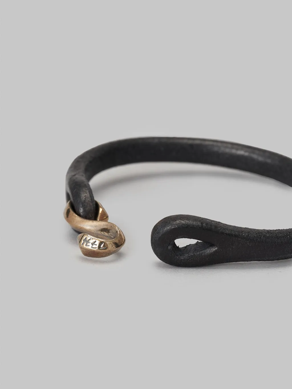 The Flat Head Leather & Silver Single Bracelet Black